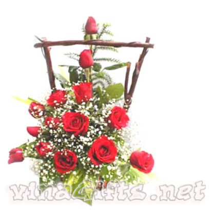 Picture of VNG-RO-0050 --Basket of 19 roses
